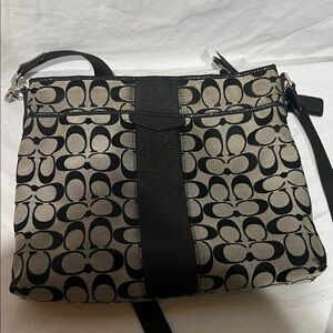 Coach Black and Cream Patterned Shoulder Bag